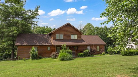 Lakeview Log Home on Barren River