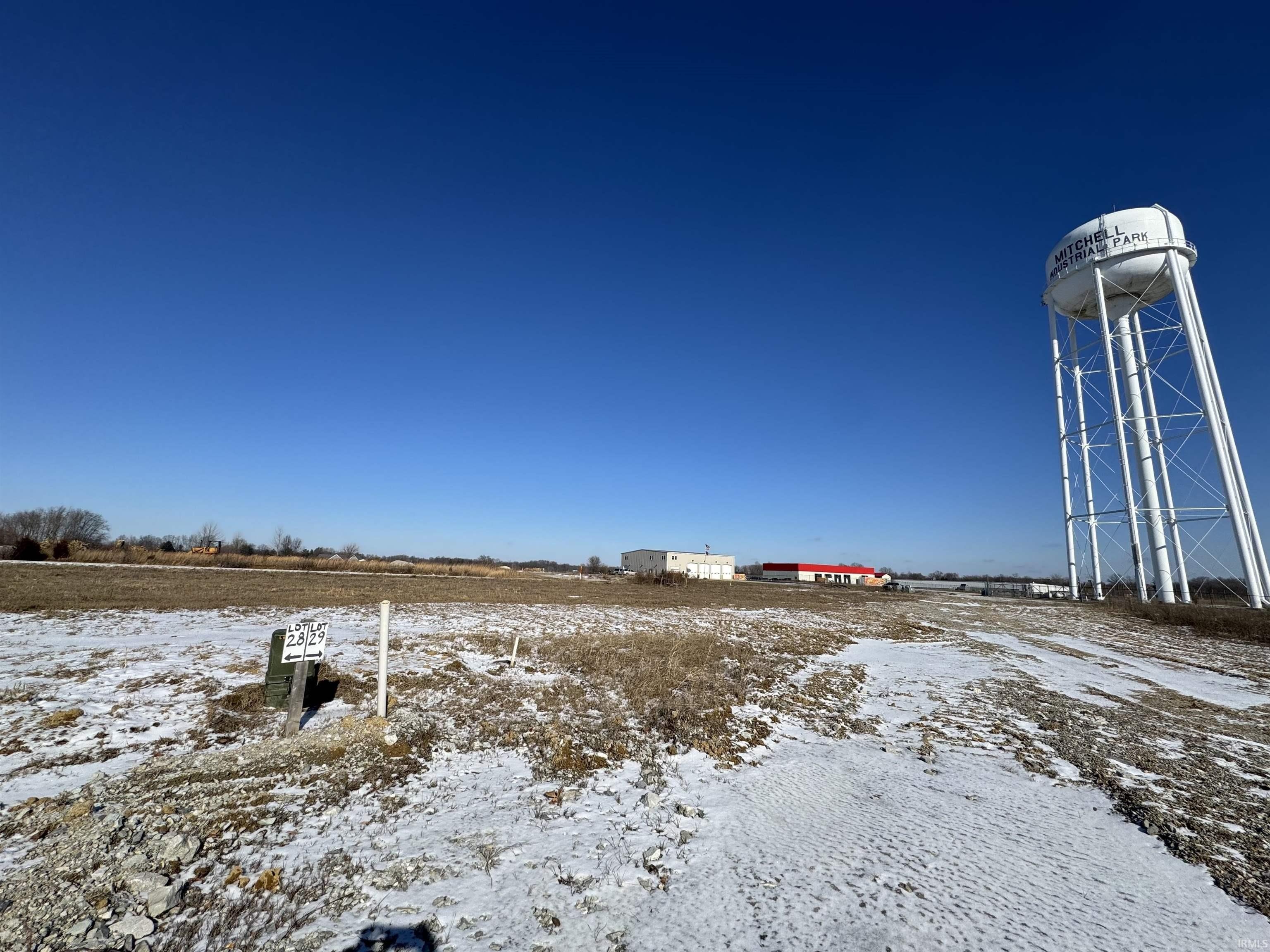Residential Land in Mitchell, IN