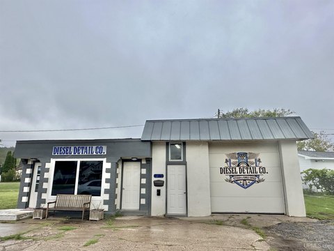 Iron Mountain Commercial Property For Sale