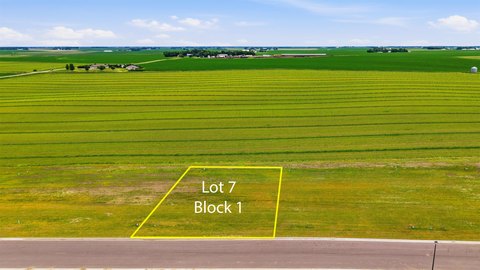 LAND - Larchwood, IA