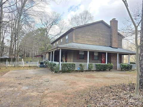 Duplex in Convenient Charlotte Location