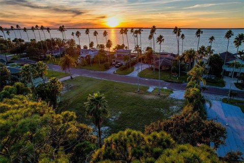 Residential Land in Dunedin, Florida
