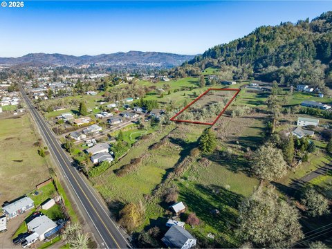 LAND - Roseburg, OR