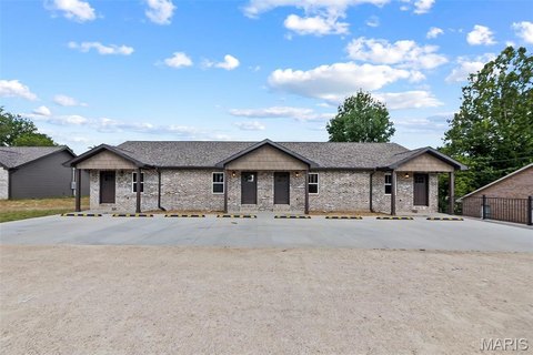 Brand-New Quadplex Building