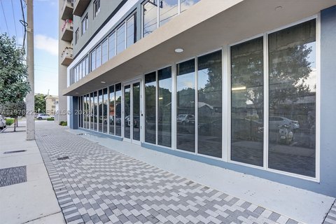 First-Floor Retail Unit with Loft