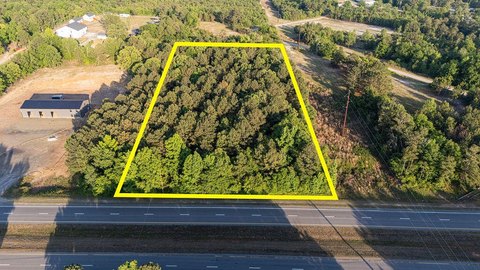 Commercial Tract on High-Traffic Highway