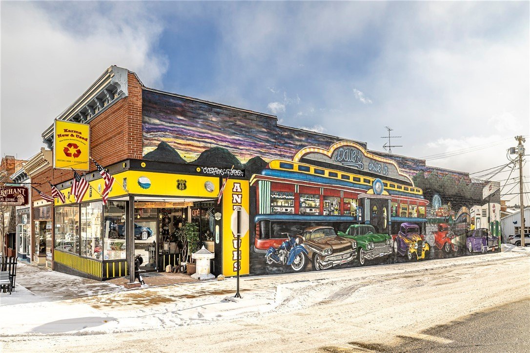 High-Visibility Commercial Building, Black River Falls