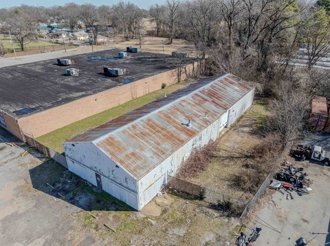 Commercial Building in Memphis, TN