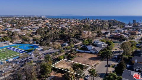 Land, Pacific Palisades, CA