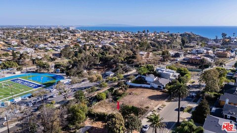 Land, Pacific Palisades, CA