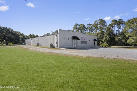 Versatile Commercial Property in Long Beach