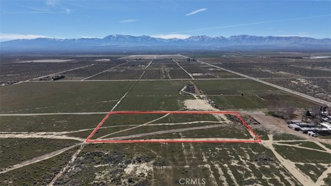 2.556 Acres Vacant Desert Lot