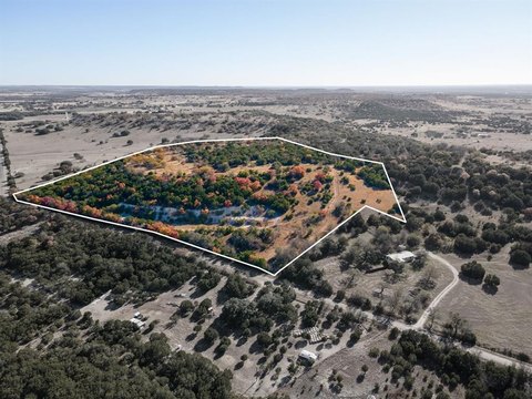 41.68 Acres in Lampasas, TX