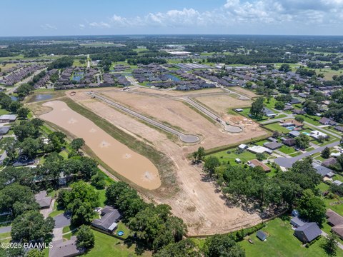 Land, Broussard, LA