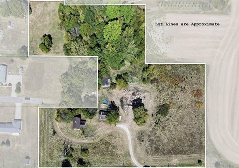 Land with Barns in Galion