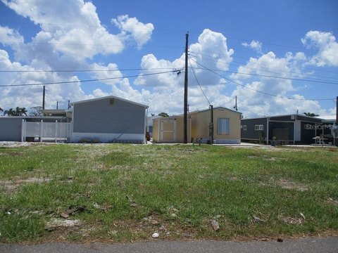 Land, BRADENTON, FL