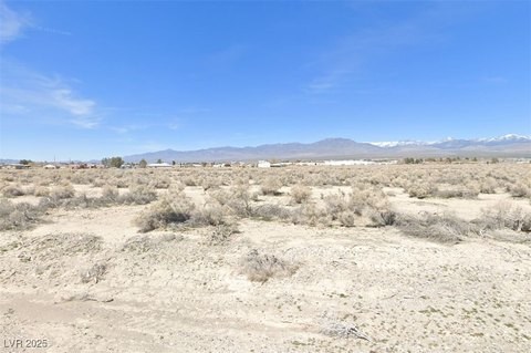 Residential Lot with Mountain Views