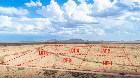 Land Parcel in Tonopah, Arizona