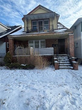 Detroit Bungalow with Income Potential