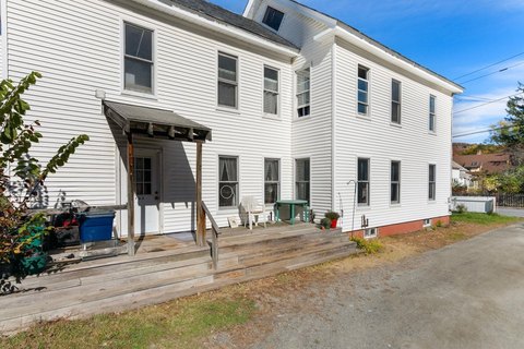 Duplex with Separate Utilities