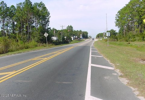 Residential Land in Middleburg, FL