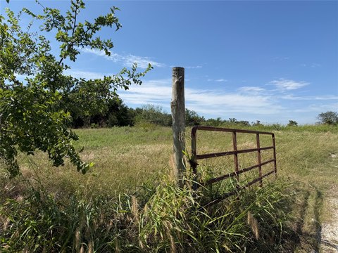 LAND - Paradise, TX