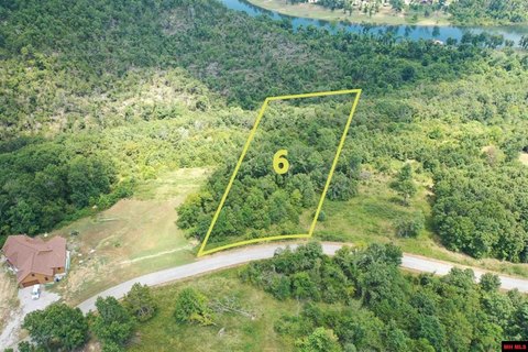 Norfork Land with River Views