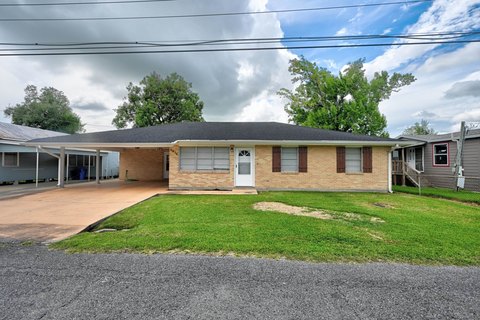 Duplex Property with Cottage