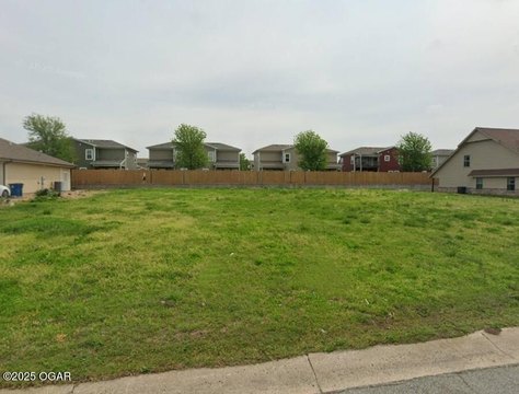 Commercial Lot in High-Traffic Area