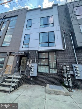 Contemporary Triplex with Rooftop Deck