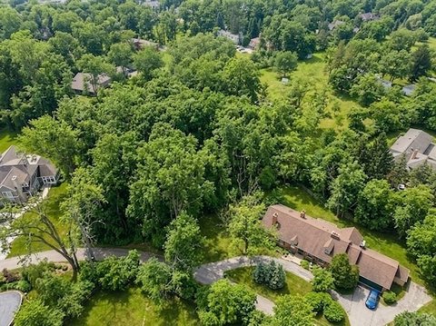 LAND - Northfield, IL