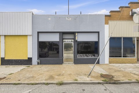Storefront Building with Central Air