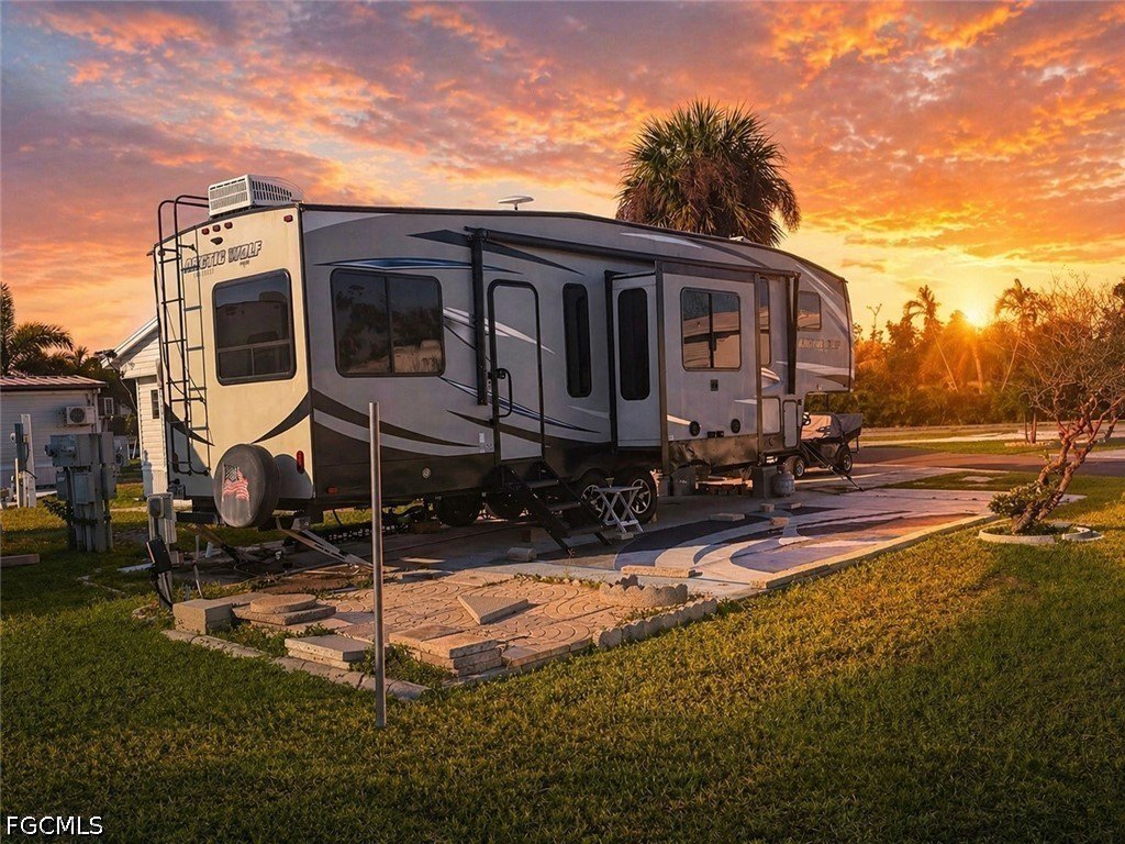 Cleared Lot with Fifth Wheel