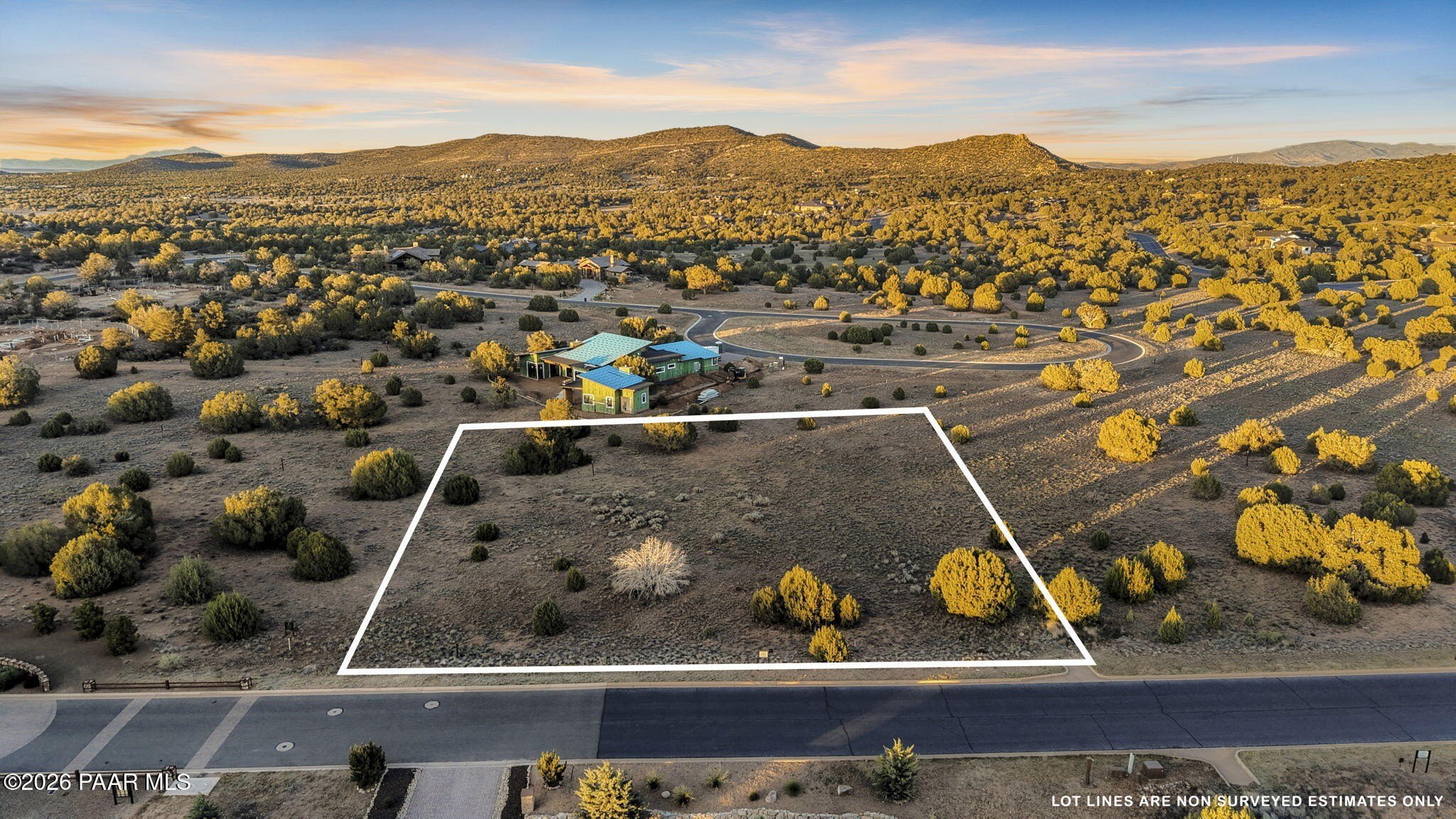 Residential Land in Cooper Hawk