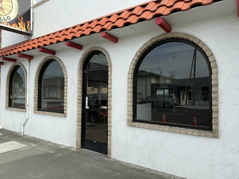 Eureka Commercial Building on Highway