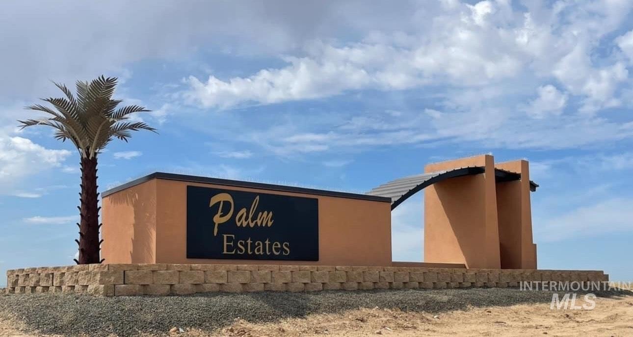Spacious Land Lot in Mayfield