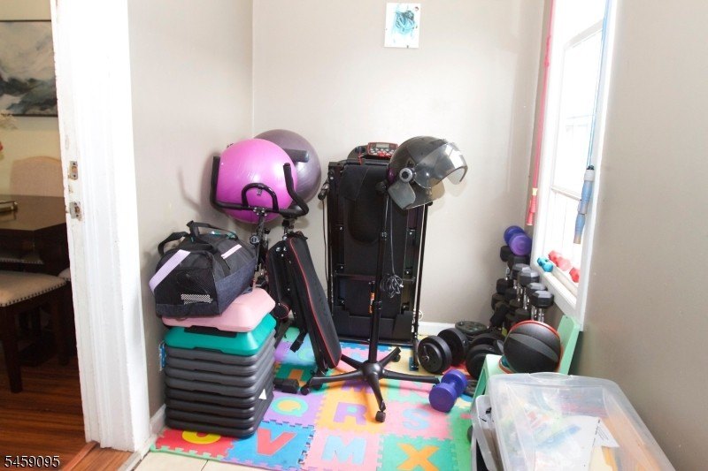 Picture 37