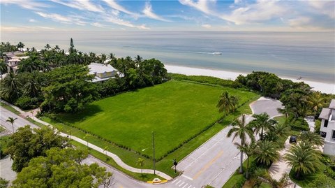 Land, NAPLES, FL