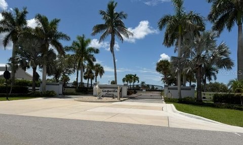 Land, PLACIDA, FL
