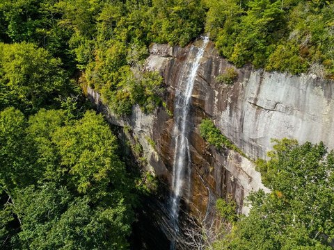 Glenville Mountain Sanctuary with Waterfall
