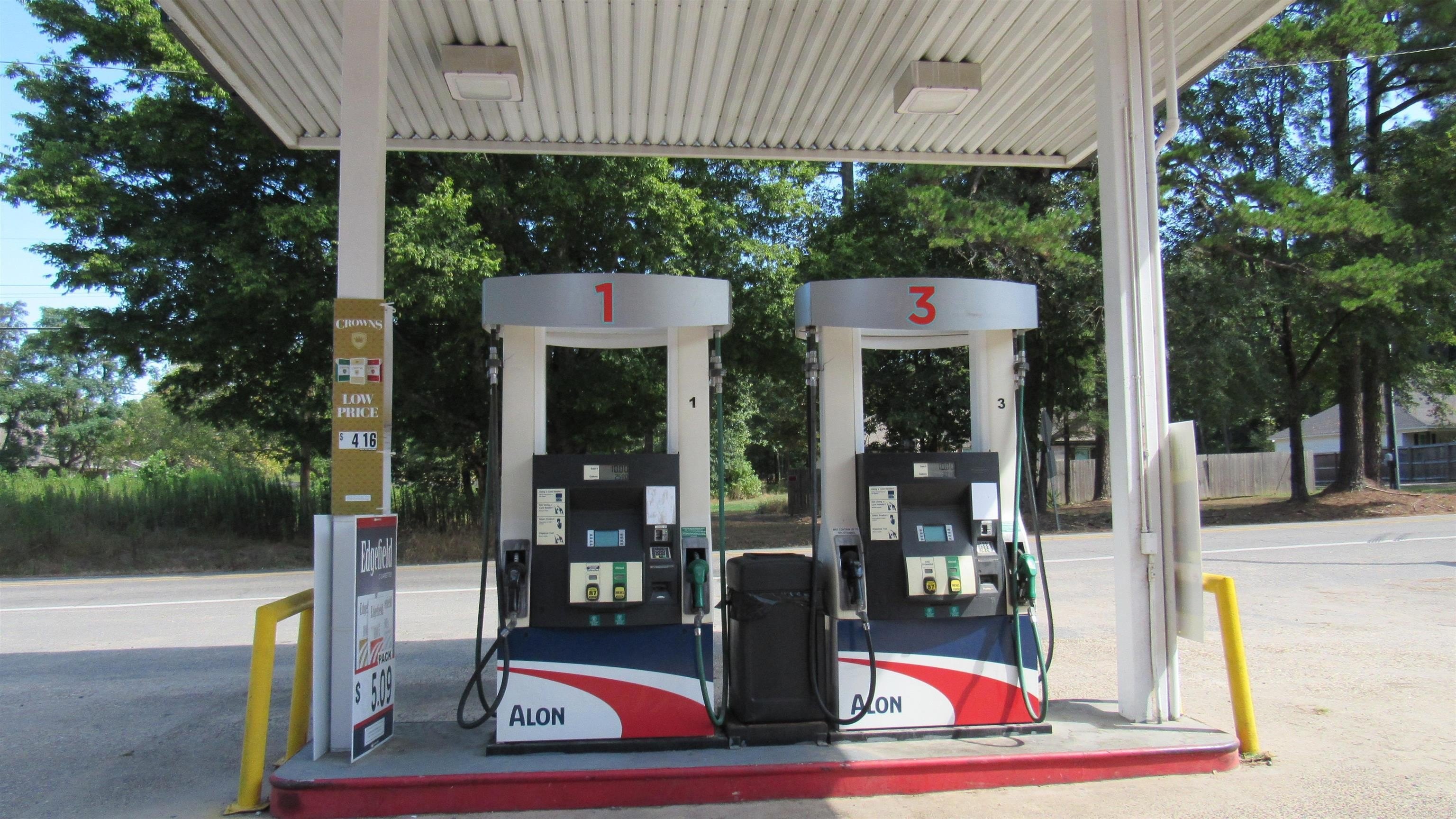 Gas Mart with Restaurant Facilities