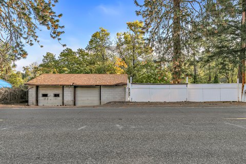 Rogue River Waterfront Recreational Parcel