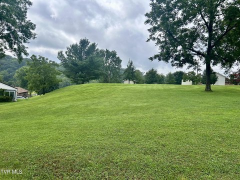 LAND - Kingsport, TN