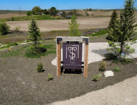 Equestrian Estate Acreage