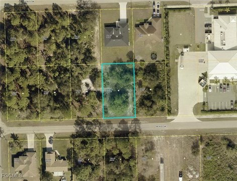 Residential Lot in Lehigh Acres