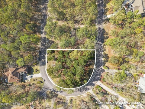 Residential Lot in Golf Community