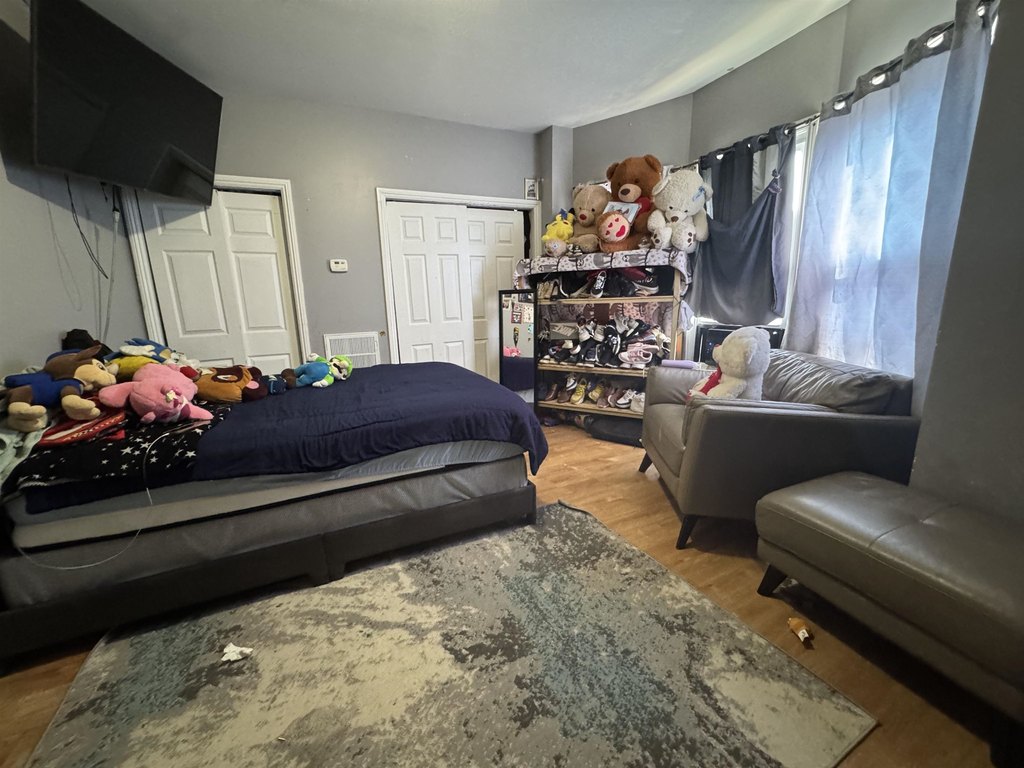Picture 12