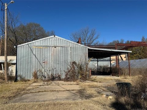 Okmulgee Multi-Use Commercial Property
