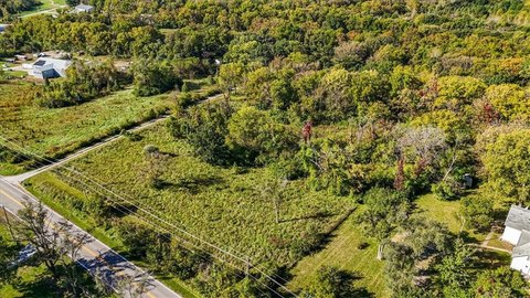 Land, Liberty, MO