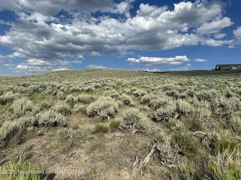 Land in Boulder, Wyoming